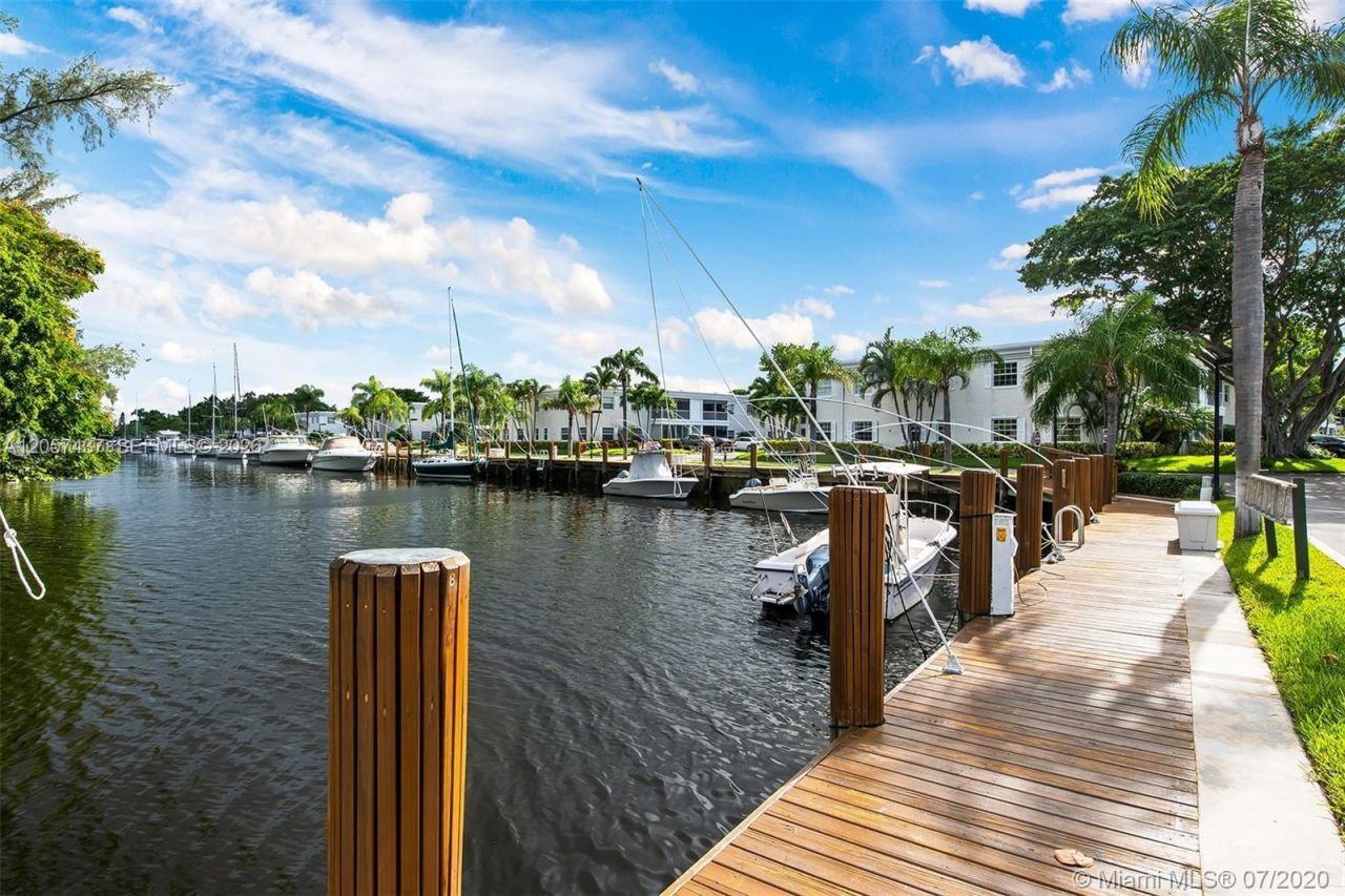 6339 Bay Club Dr, Unit 2, Fort Lauderdale, FL 33308 Photo