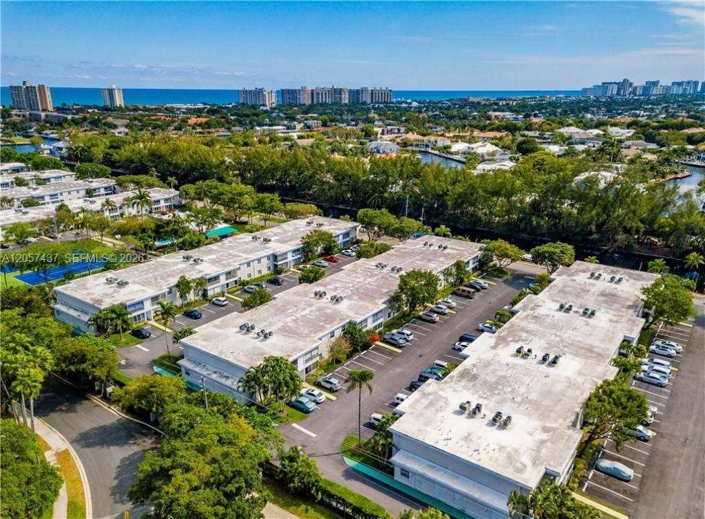 6339 Bay Club Dr, Unit 2, Fort Lauderdale, FL 33308 Photo