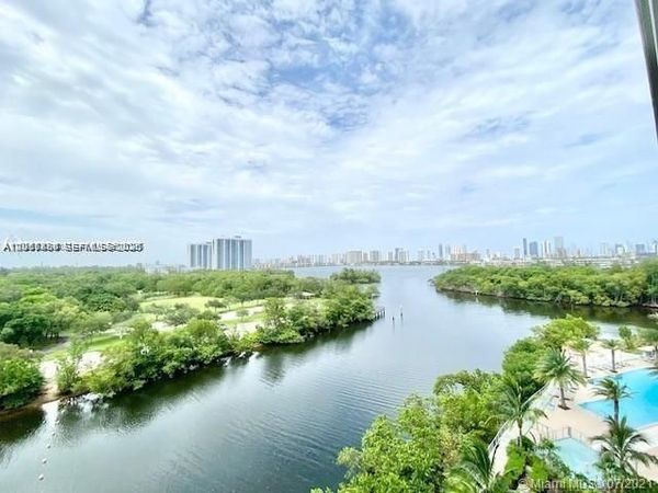 16385 Biscayne Blvd , Unit 702, North Miami Beach, FL 33160