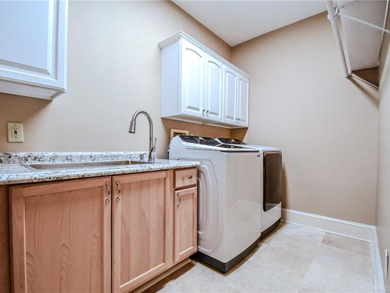 7266 Meeker Creek Drive, Butler Township, OH 45414 Photo 23