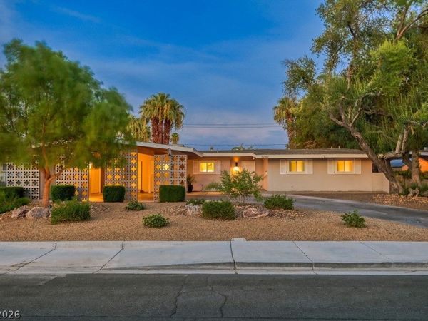 1281 Strong Drive , Las Vegas, NV 89102