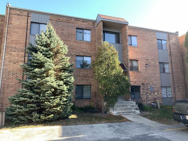 1321 E Ports O CALLS Drive , Unit 1N, Palatine, IL 60074