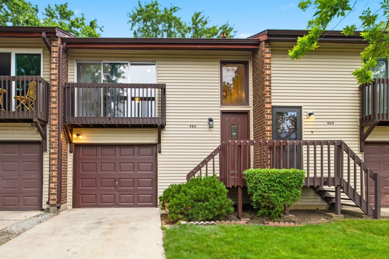 486 Seneca Lane , Bolingbrook, IL 60440