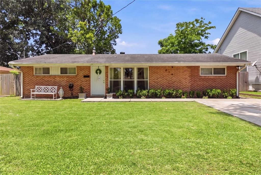 258 CAROLYN Drive  Harahan, LA 