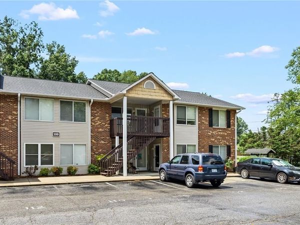 110 West Brook Court , Archdale, NC 27263