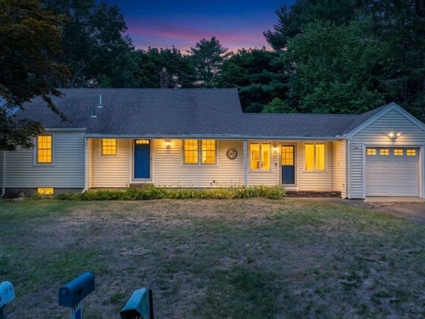 23 Meadow Brook Rd, Raynham, MA 02767