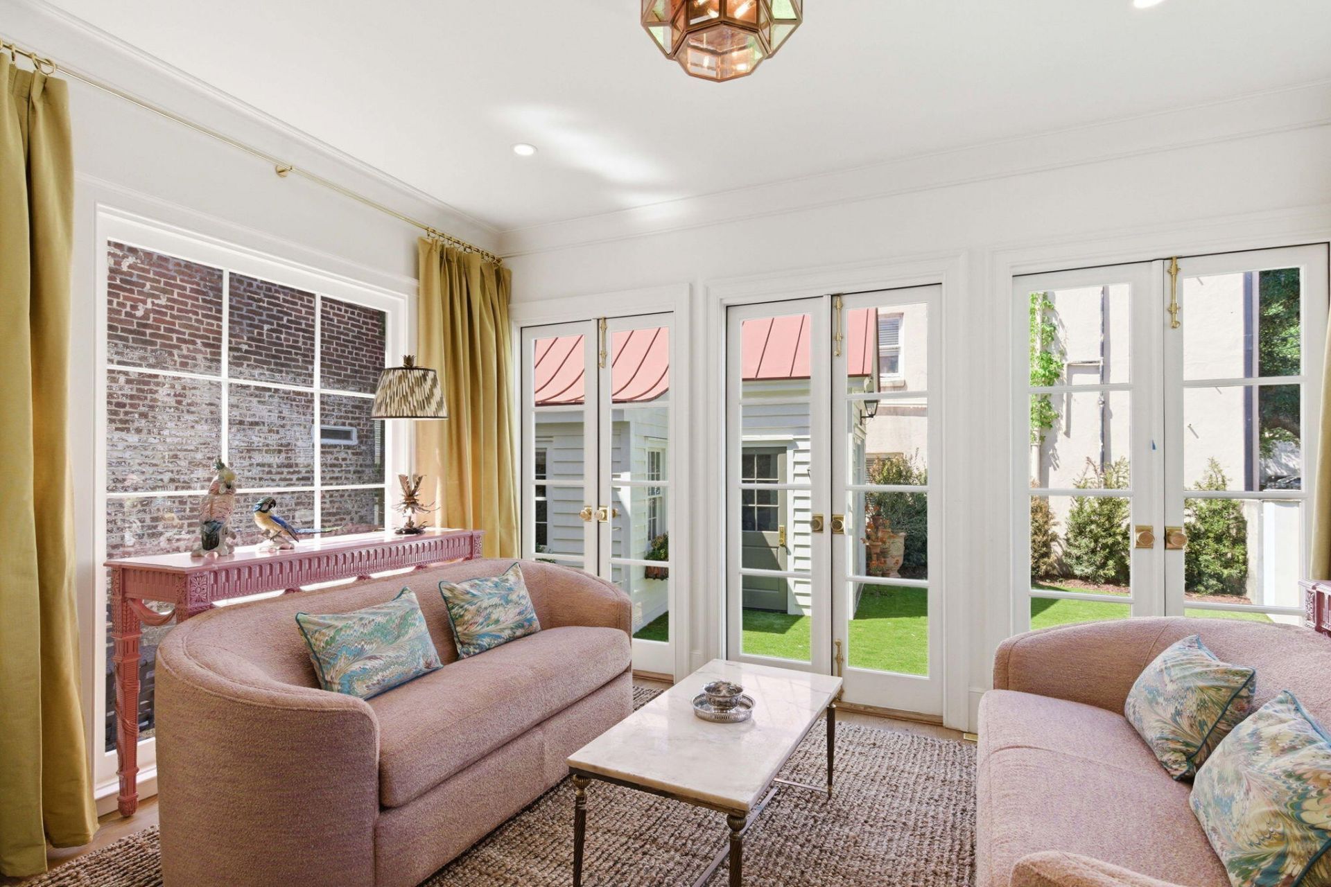 55 Elizabeth Street Photo 24
