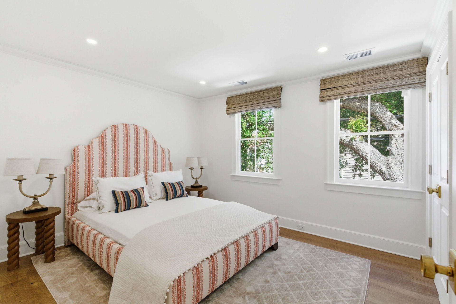 55 Elizabeth Street Photo 57