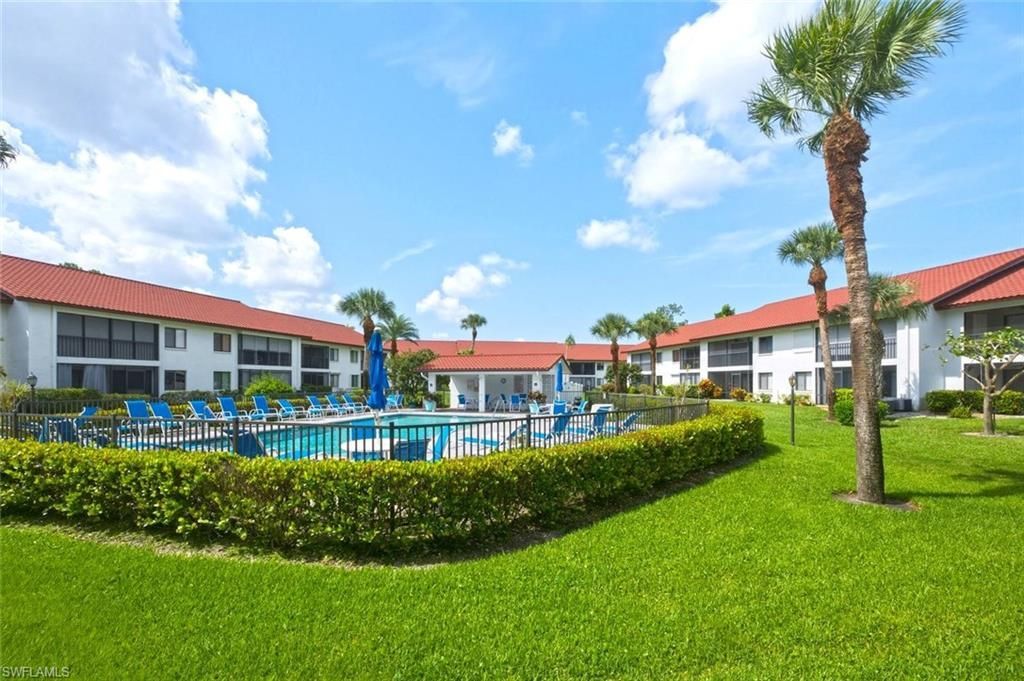 4987 Pepper Cir, Unit 107, Naples, FL 34113 Photo