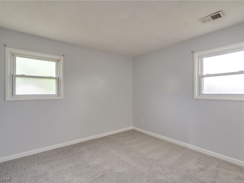 2415 Regentview Street NE, Canton, OH 44705 Photo 14