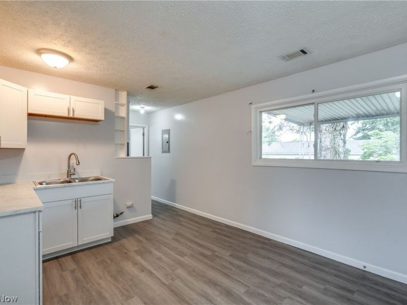 2415 Regentview Street NE, Canton, OH 44705 Photo 19