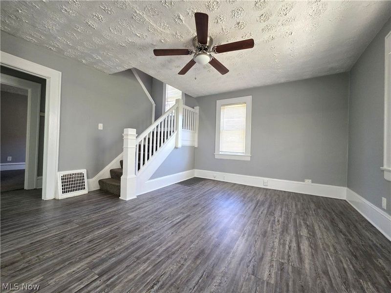 432 Fuller Street, Akron, OH 44306 Photo 3