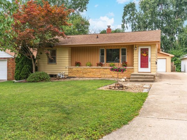 1013 N Walnut Street, Normal, IL 61761