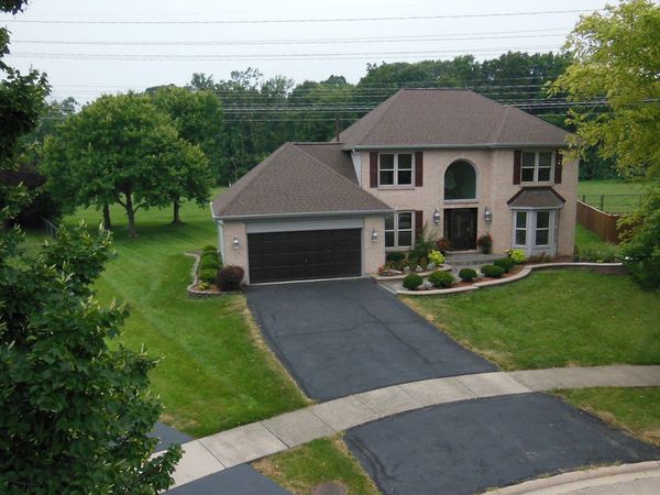 650 Lavina Court , Bolingbrook, IL 60440