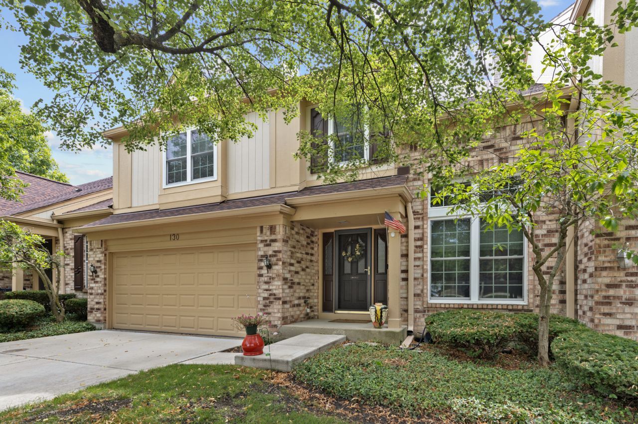 130 Chambord Court , Bloomingdale, IL 60108