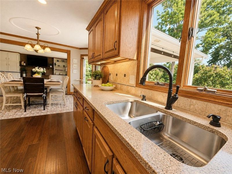 6834 Harbor Drive NW, Canton, OH 44718 Photo 11