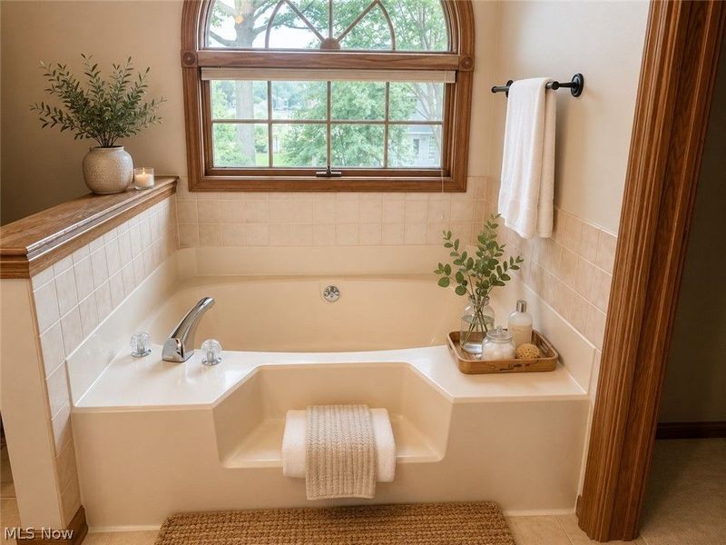 6834 Harbor Drive NW, Canton, OH 44718 Photo 26