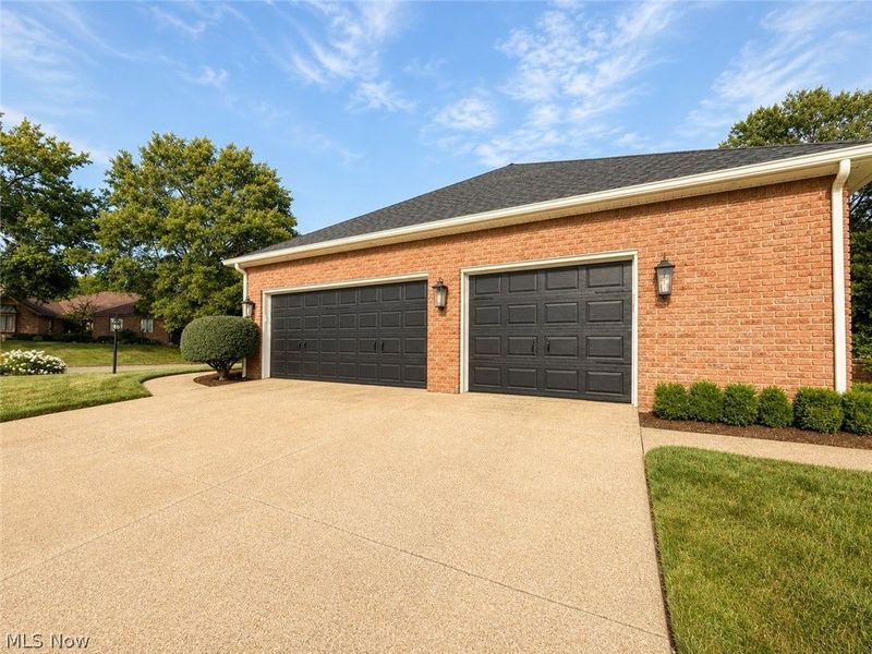 6834 Harbor Drive NW, Canton, OH 44718 Photo 46