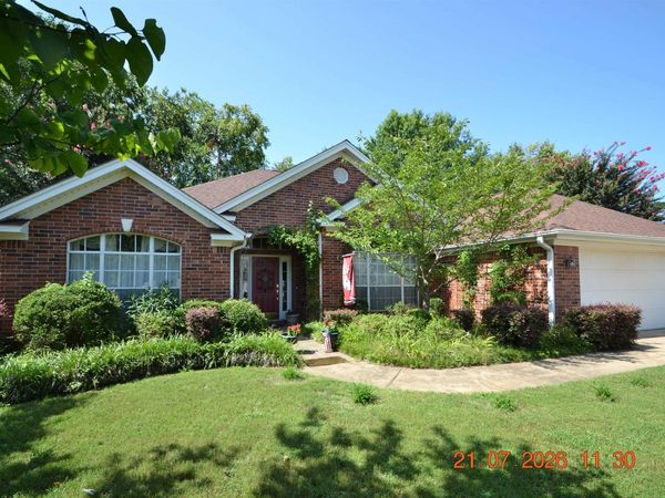 1207 Kynlee Cove , Bryant, AR 72022