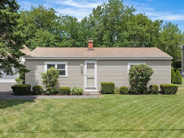 24 Dorothy Ave, Bellingham, MA 02019