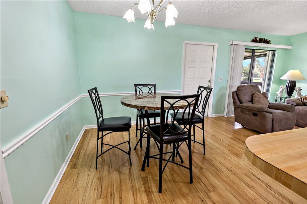 1129 Breezy Way, Unit 8F, Sebastian, FL 32958 Photo