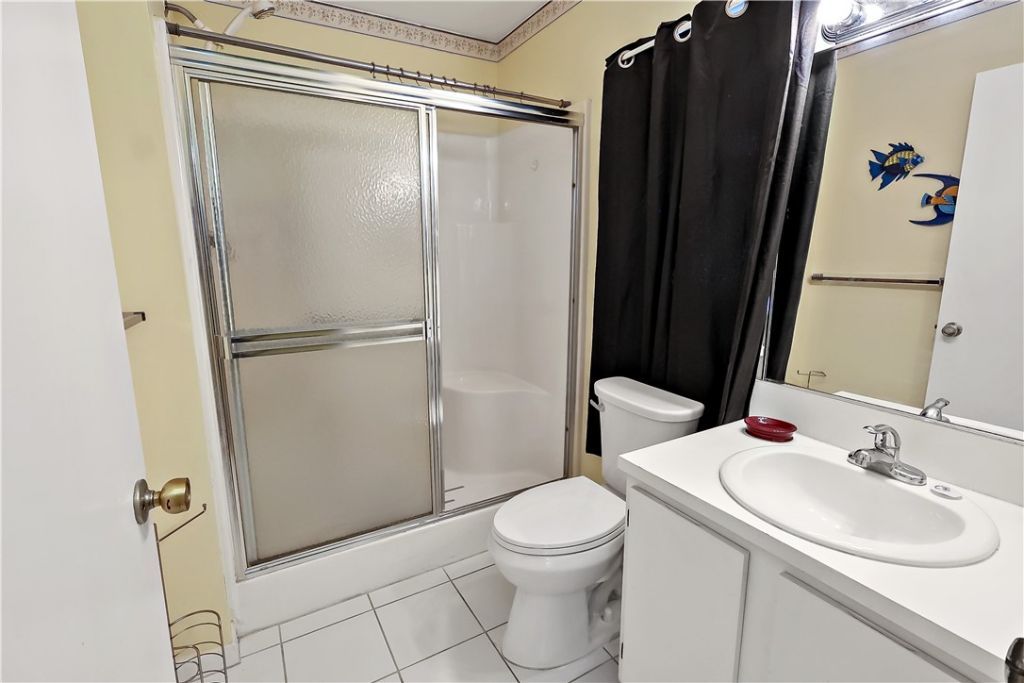 1129 Breezy Way, Unit 8F, Sebastian, FL 32958 Photo