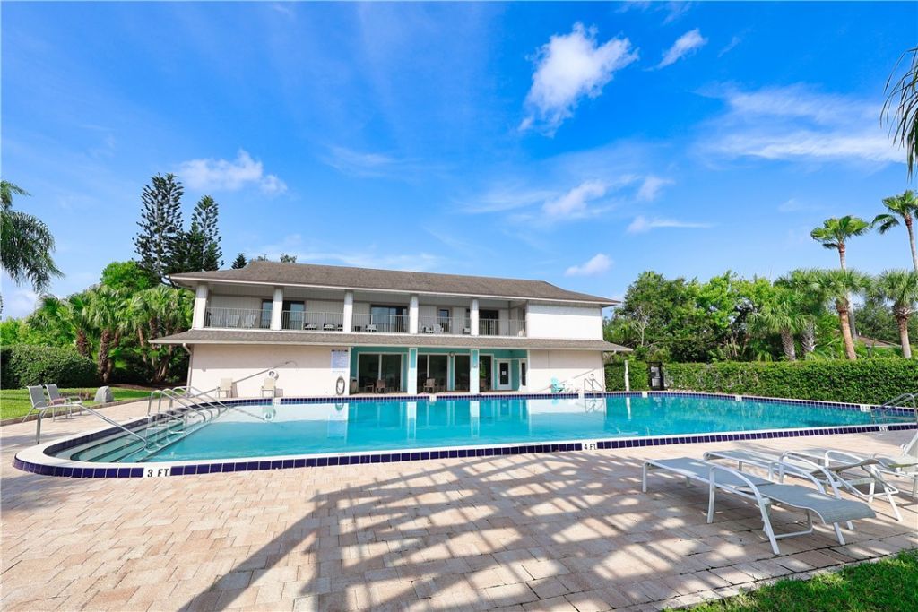 1129 Breezy Way, Unit 8F, Sebastian, FL 32958 Photo