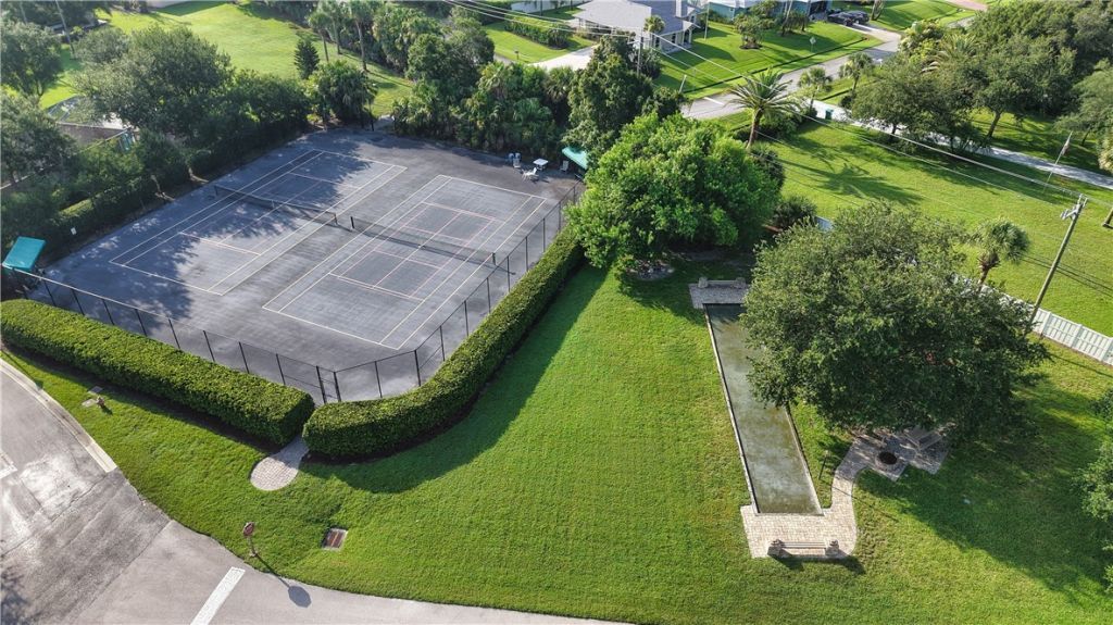 1129 Breezy Way, Unit 8F, Sebastian, FL 32958 Photo