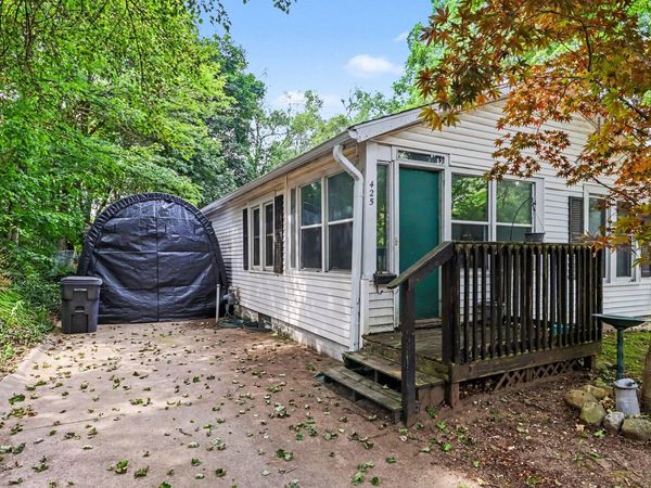 425 Garland Street, Kalamazoo, MI 49001