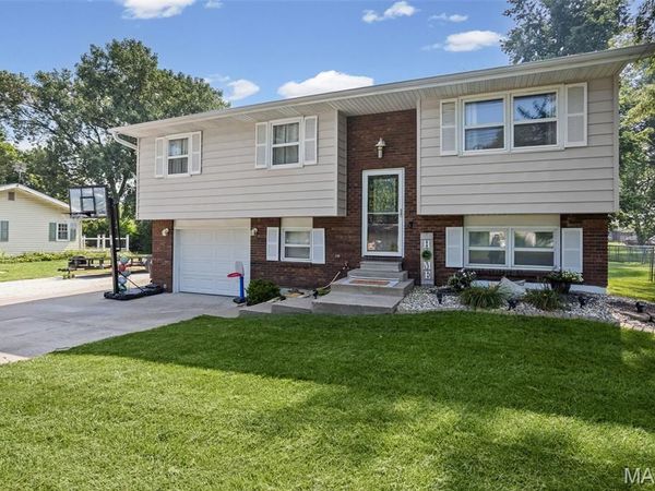 23296 Glenda Avenue, Jerseyville, IL 62052