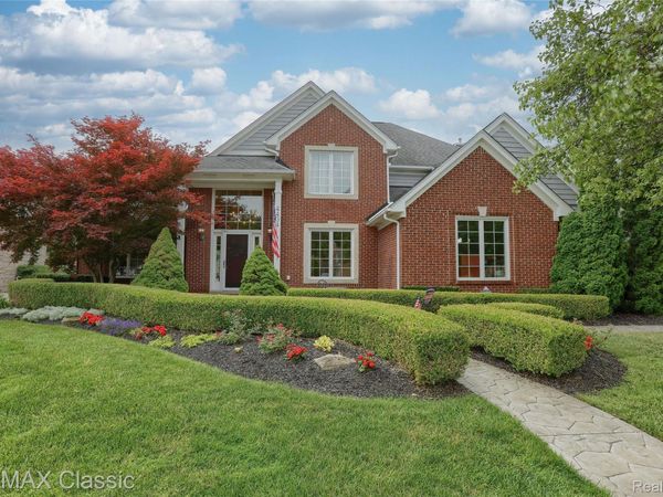 4434 Chablis Drive, Sterling Heights, Mi 48314