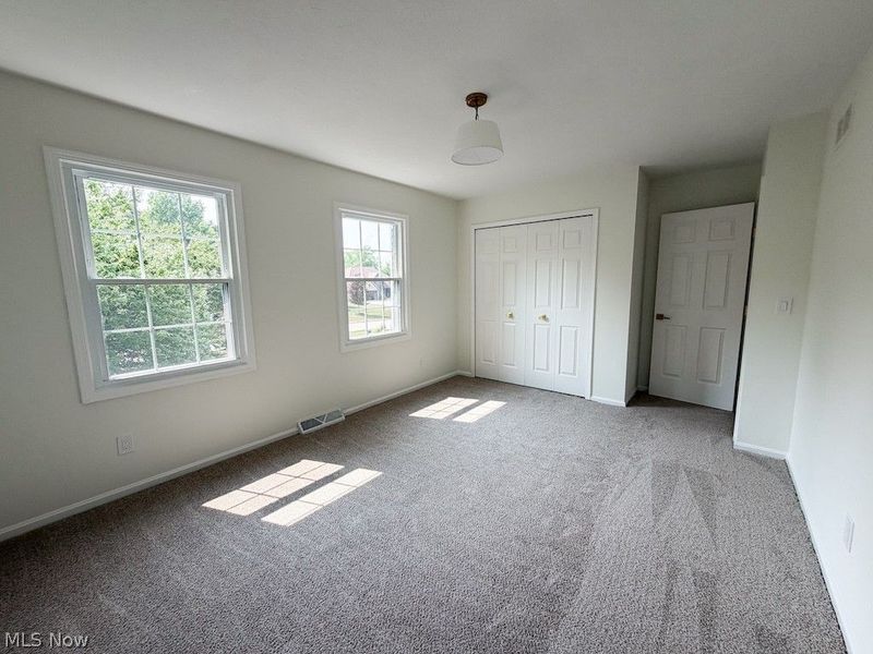 73 Lakecrest Boulevard, Hinckley, OH 44233 Photo 32