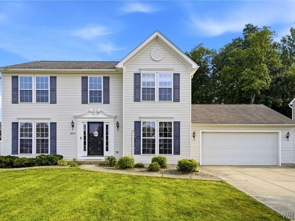 2238 Fox Chase Road , Lake View, NY 14085