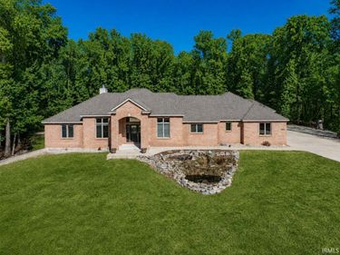 3420 W Cook Road, Fort Wayne, IN 46818