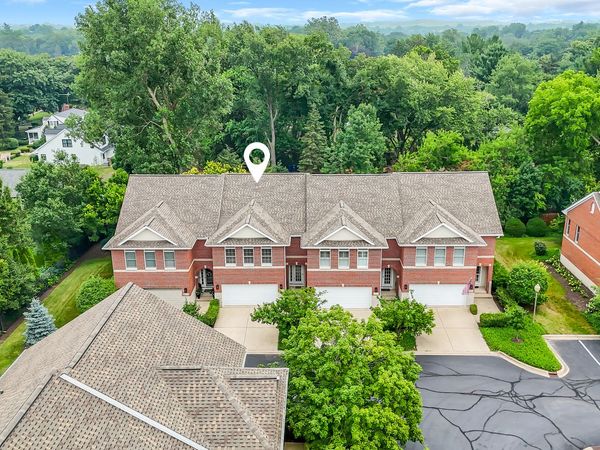 525 Linden Court , Geneva, IL 60134