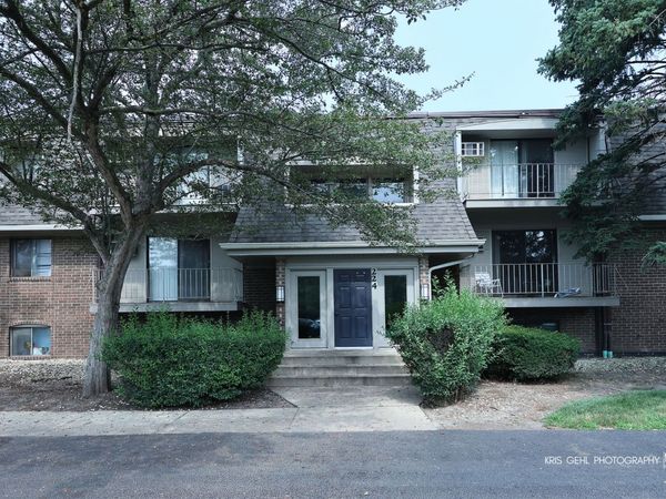224 E Bailey Road , Unit J, Naperville, IL 60565