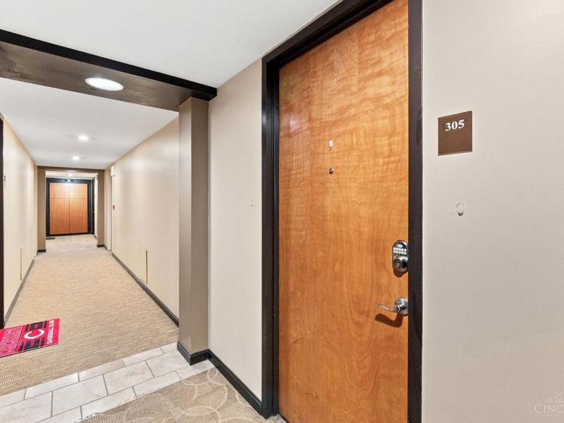810 Matson Place, Unit 305, Cincinnati, OH 45204 Photo 6