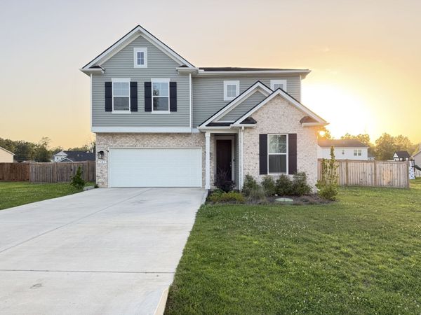 707 Chestnut Bnd , Dickson, TN 37055