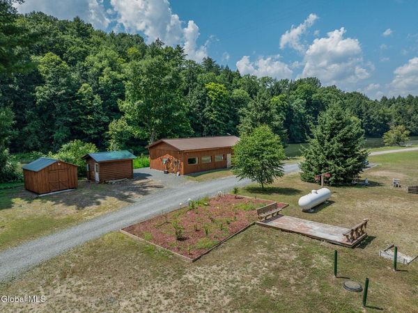 213 Fiddlers Elbow Road, Greenwich, NY 12834
