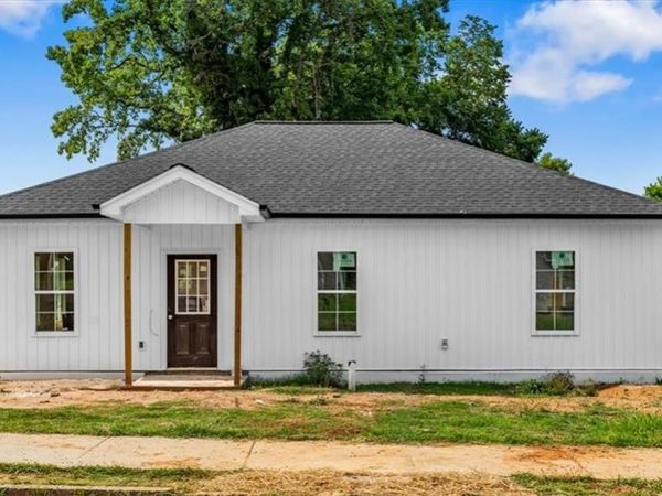 814 Vail Avenue , High Point, NC 27260
