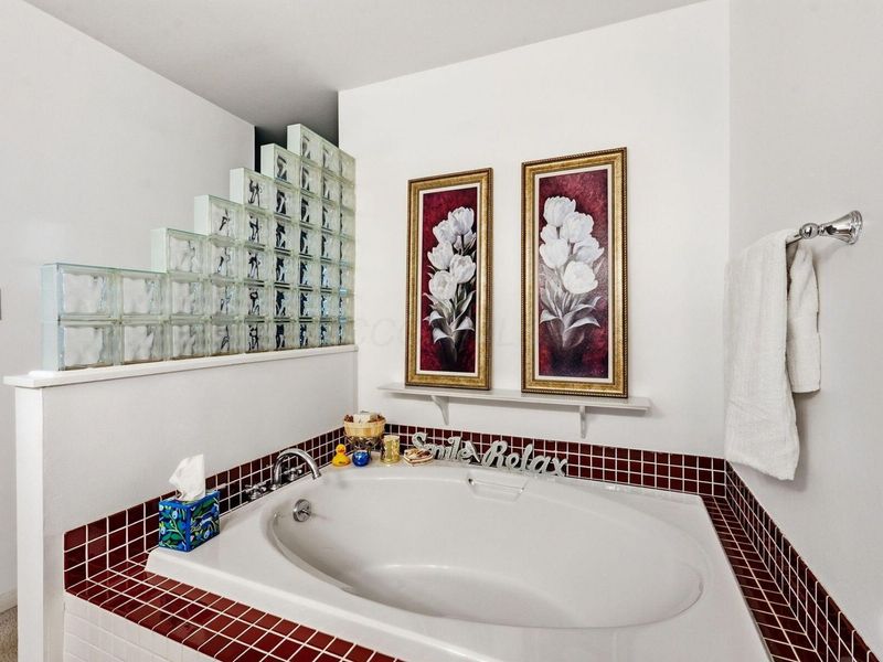2445 Haverford Road , Columbus, OH 43220 Photo 23