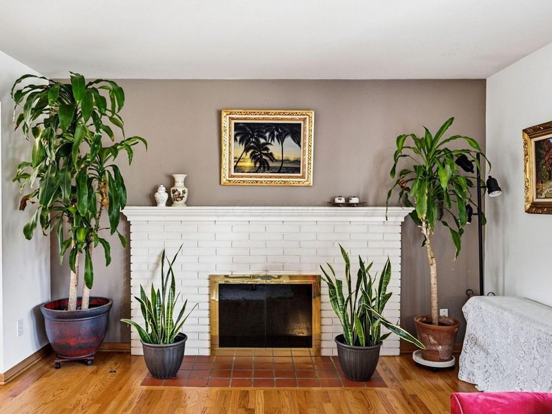 2445 Haverford Road , Columbus, OH 43220 Photo 8