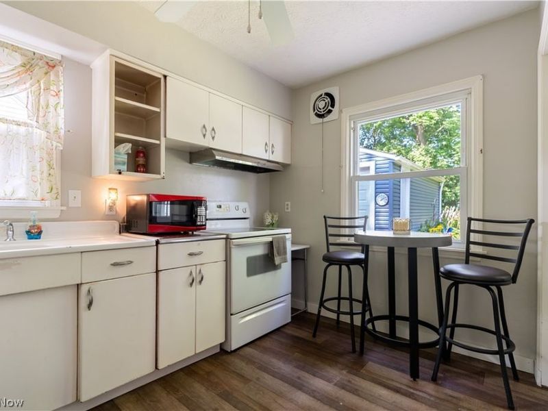 2256 Bailey Road, Cuyahoga Falls, OH 44221 Photo 10