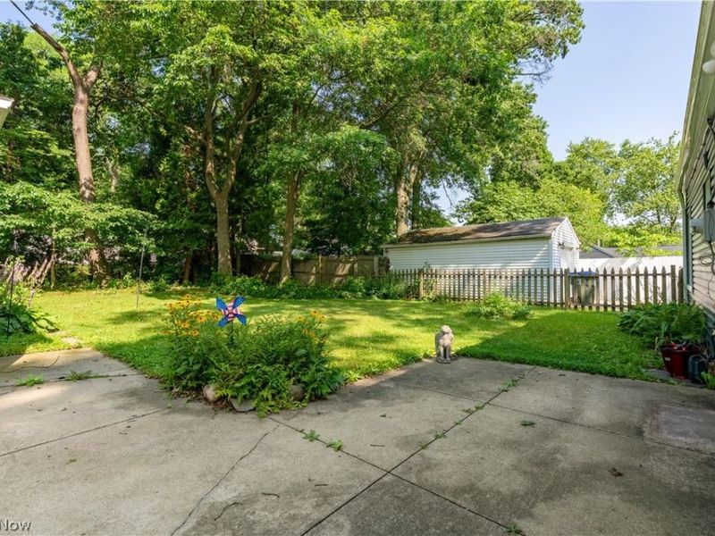 2256 Bailey Road, Cuyahoga Falls, OH 44221 Photo 30