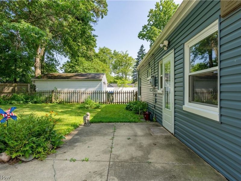2256 Bailey Road, Cuyahoga Falls, OH 44221 Photo 31