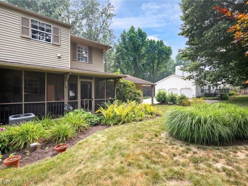 2927 Pleasant Street NW, North Canton, OH 44720 Photo 27