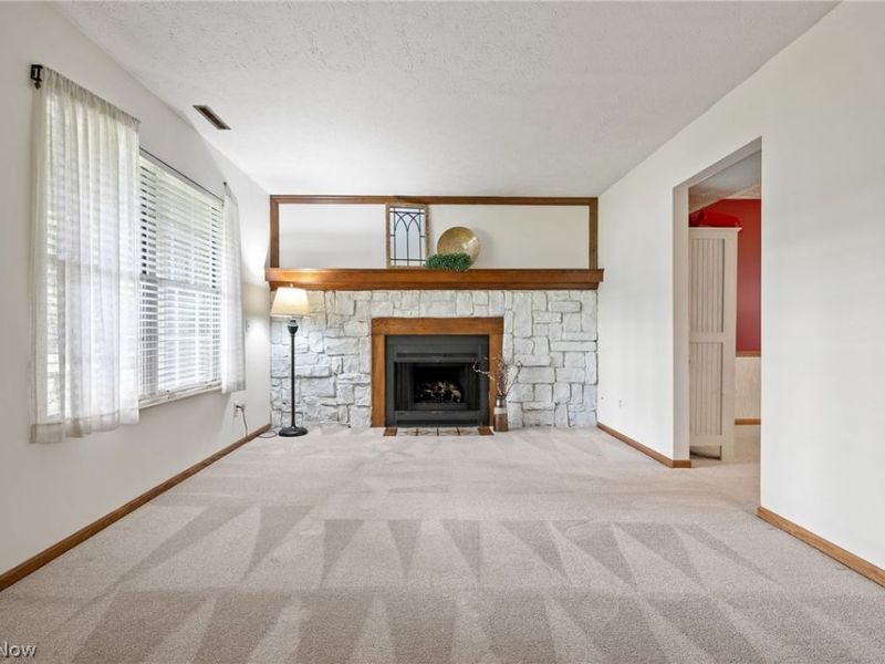 2927 Pleasant Street NW, North Canton, OH 44720 Photo 3