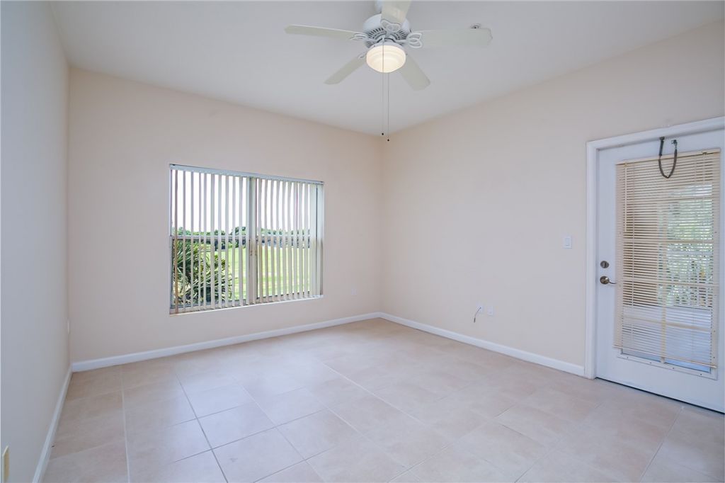 5015 Fairways Circle, Unit 305, Vero Beach, FL 32967 Photo
