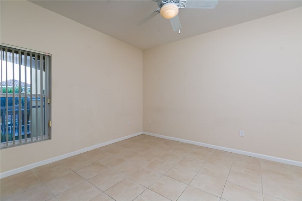 5015 Fairways Circle, Unit 305, Vero Beach, FL 32967 Photo