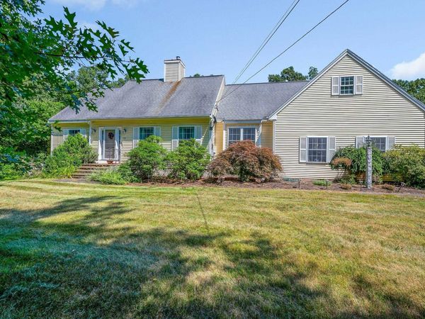 770 Mammoth Road, Pelham, NH 03076